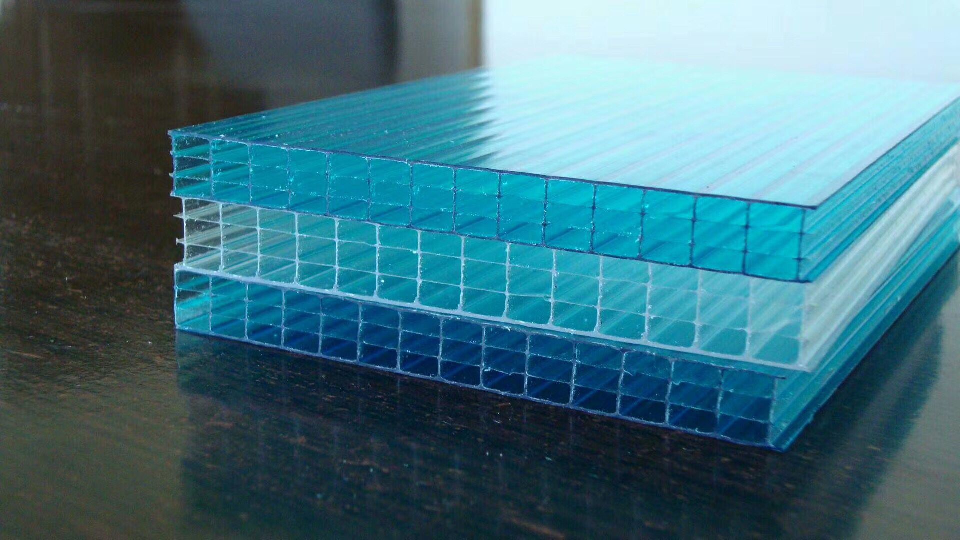 湖蓝色四层12mm阳光板