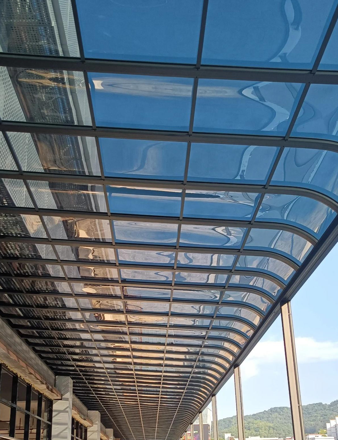 耐力板和阳光板如何避免选错？